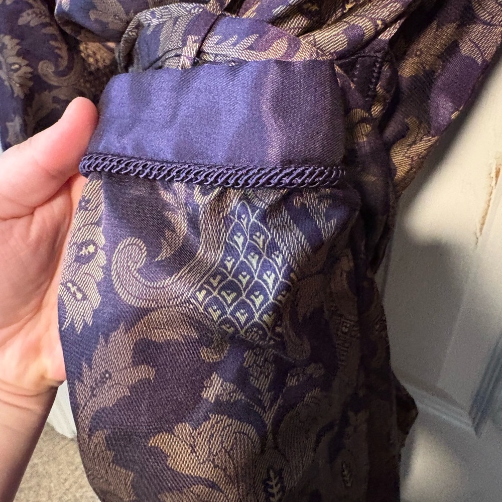 Vintage Victoria's Secret Purple Gold Satin Regal Robe XS/S - Picture 5 of 5
